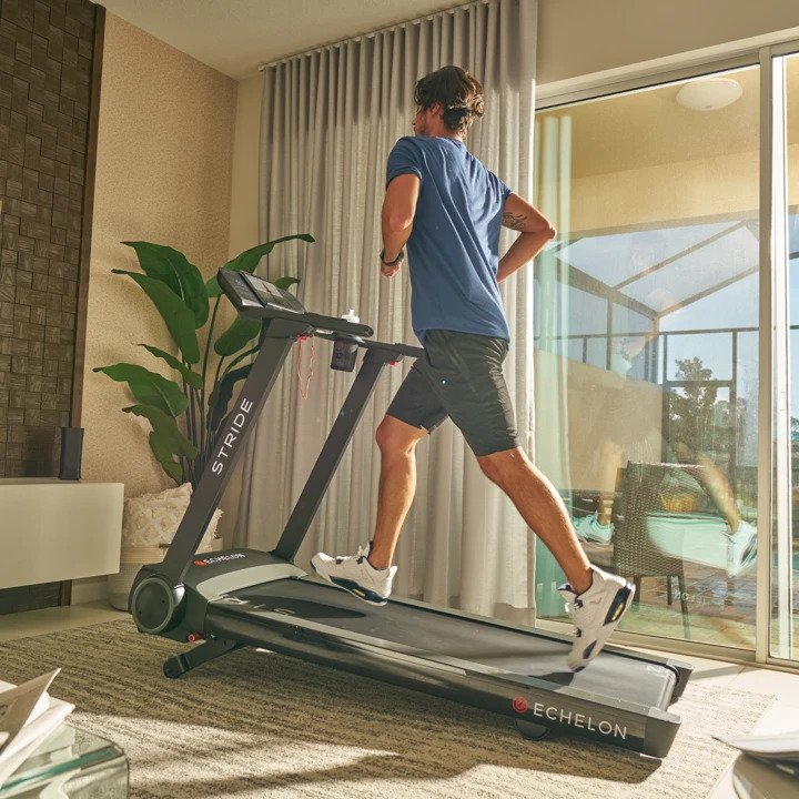 Echelon Stride Treadmill - Man Running On An Incline