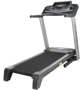 Gold's Gym Club Interactive 890 Treadmill